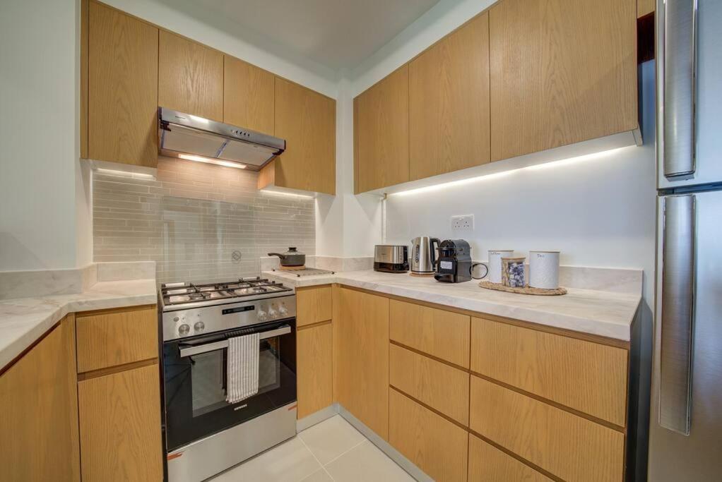 Appartement Burj Khalifa View - 2Br And Maid - Downtown à Dubaï Extérieur photo