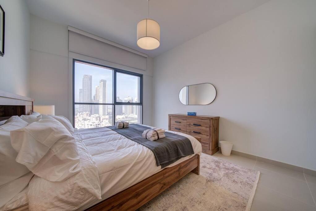Appartement Burj Khalifa View - 2Br And Maid - Downtown à Dubaï Extérieur photo