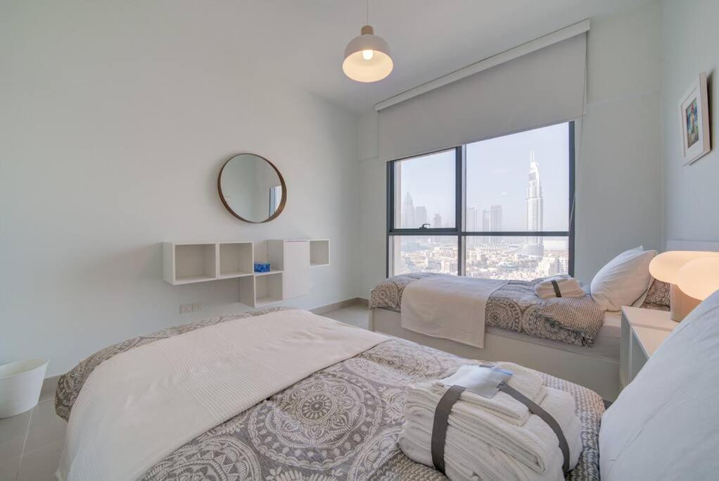Appartement Burj Khalifa View - 2Br And Maid - Downtown à Dubaï Extérieur photo