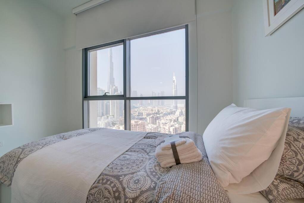 Appartement Burj Khalifa View - 2Br And Maid - Downtown à Dubaï Extérieur photo